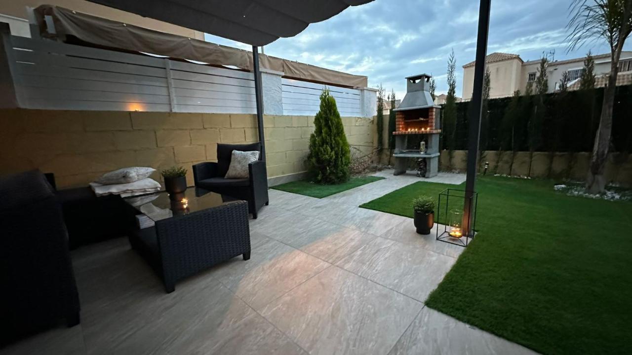 Residencia Simona Apartment Torrevieja Bagian luar foto